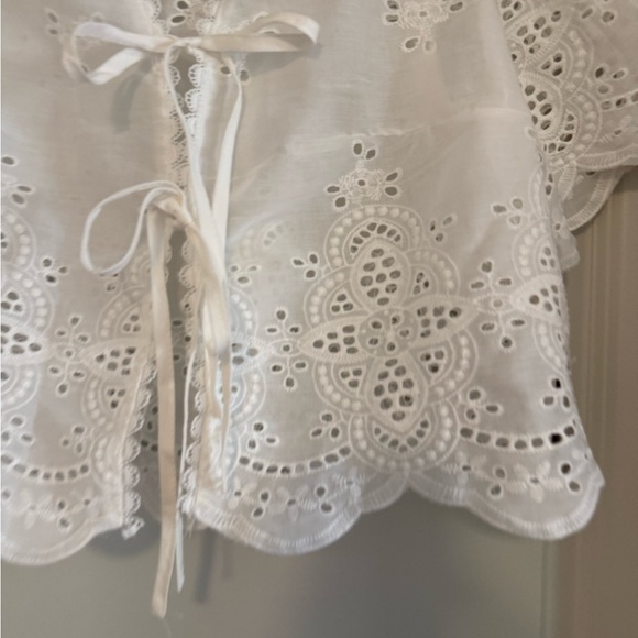 White Eyelet Lace Top - Picture 3 of 4